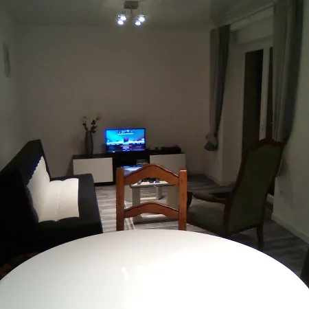 Appartement F2 Tout Confort Au Calme *